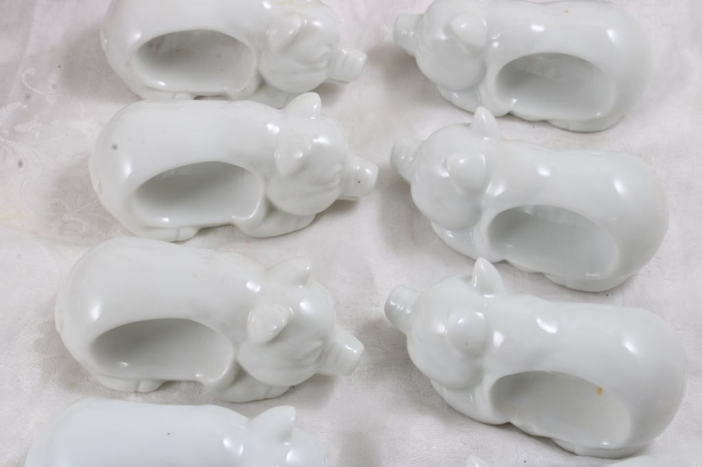 25 Porcelain Figural & Other Napkin Rings - 3