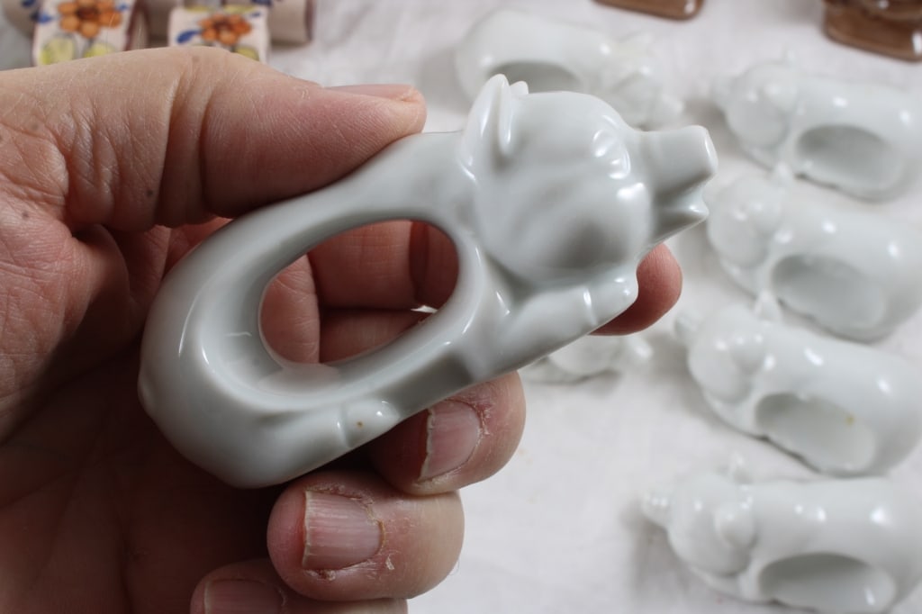 25 Porcelain Figural & Other Napkin Rings - 5