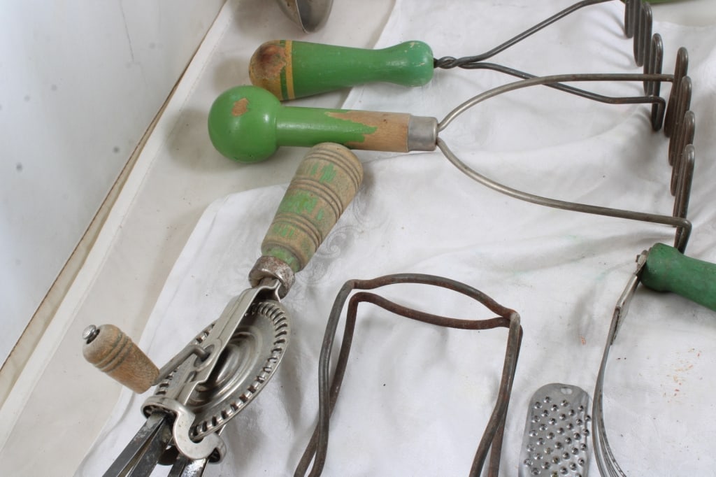 Antique Green Handle Kitchen Utensils - 3