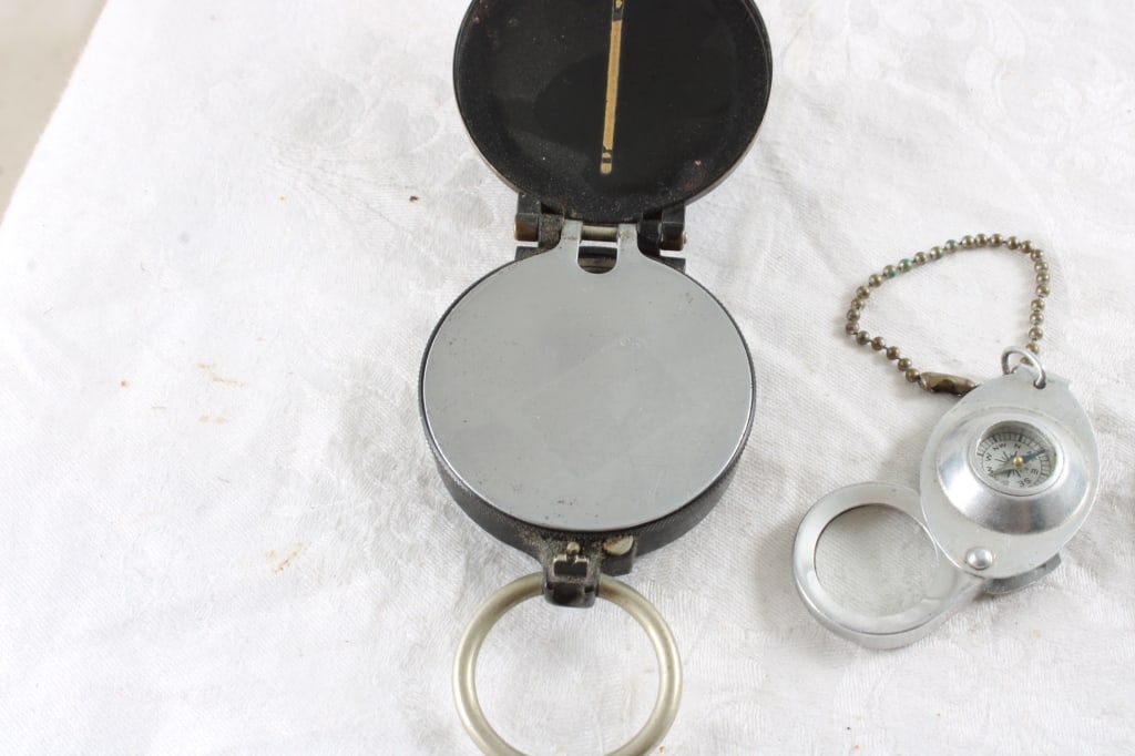 Military, Leedawl & Key Chain Compasses - 5