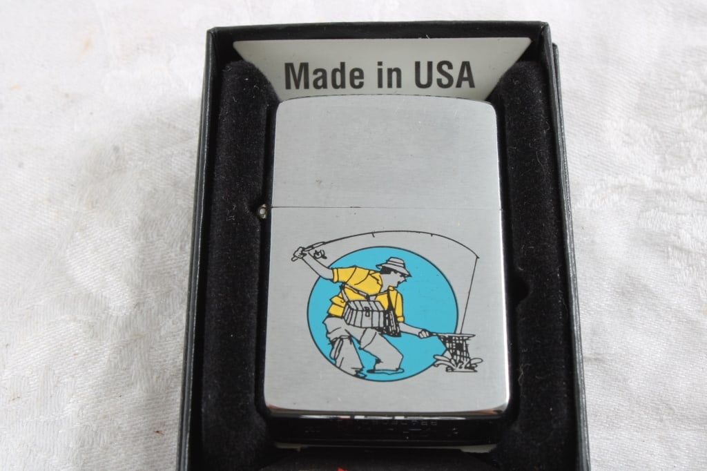 1968 Fisherman Zippo & 1976 Ship Lighters - 10