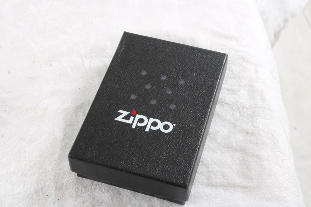 1968 Fisherman Zippo & 1976 Ship Lighters - 17