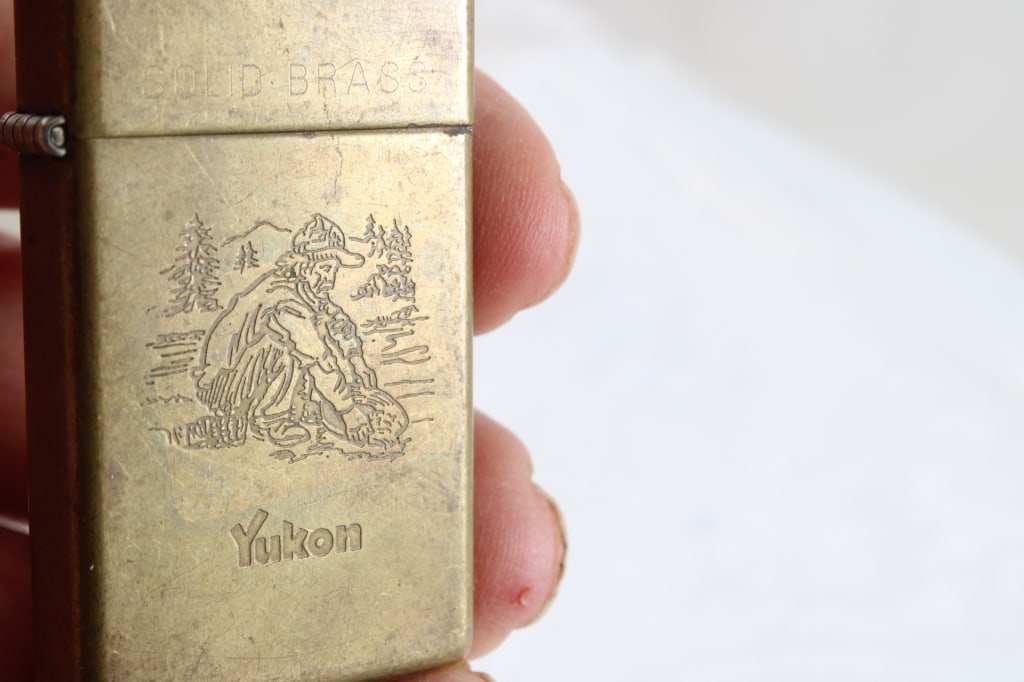 1981 Zippo w/Box & 1993 Zippo Brass Slim Lighters - 3