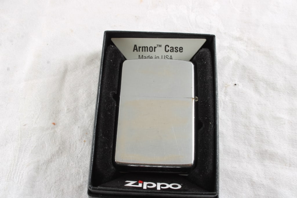 1981 Zippo w/Box & 1993 Zippo Brass Slim Lighters - 9