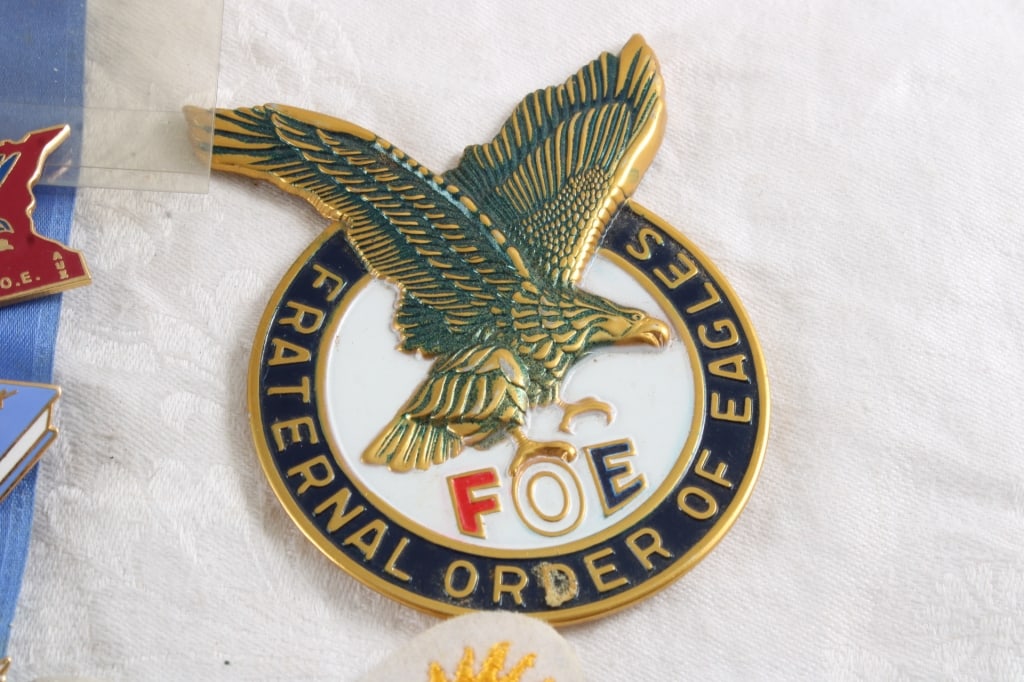 22 Fraternal Order of Eagles Pins, Patch, Emblem - 9