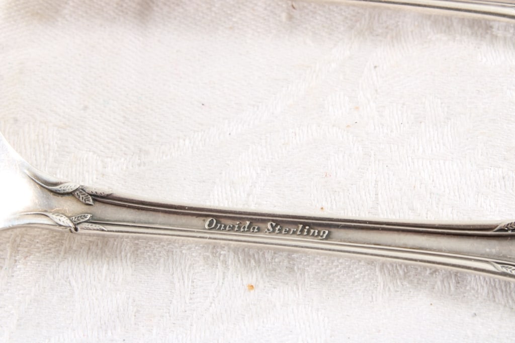 Sterling Silver Oneida Afterglow 2 Forks & Knife - 9