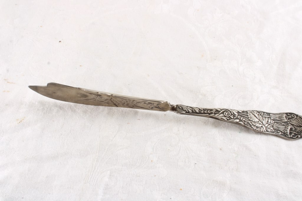 RM&S Sterling Silver Ca. 1896 Ornate Butter Knife - 4