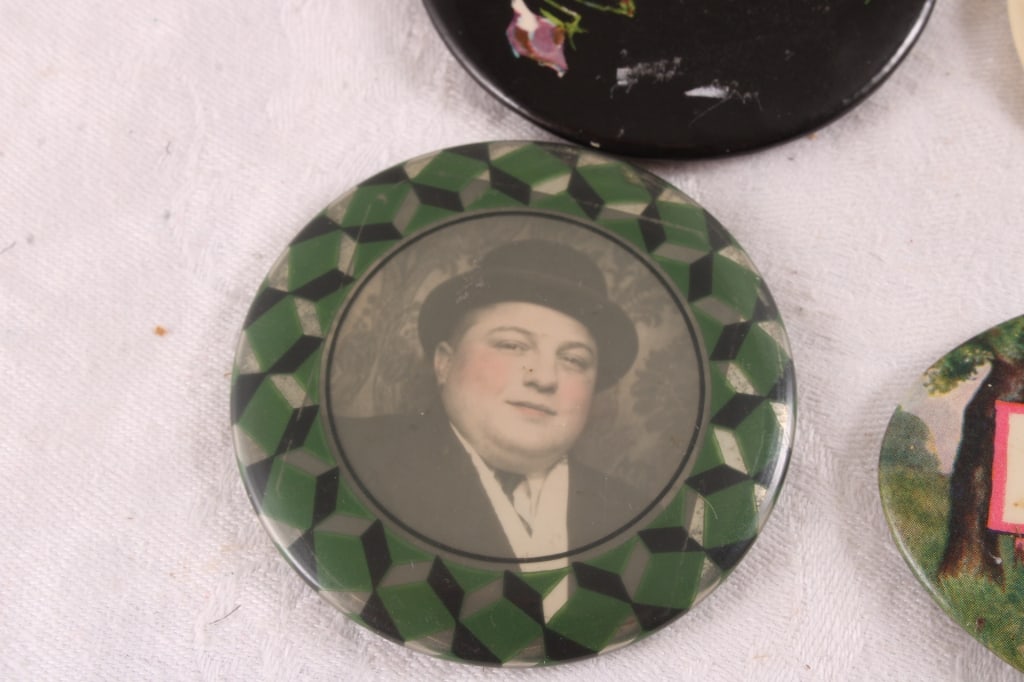 5 Antique Advertising Celluloid Pocket Mirrors - 3