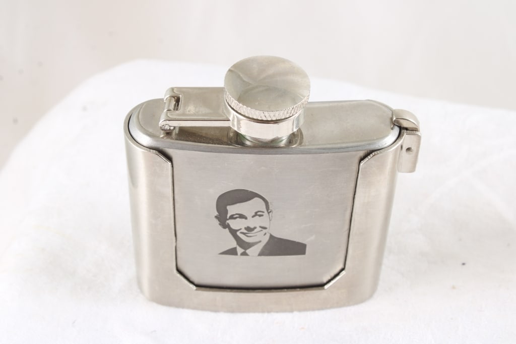 Carroo Flask Belt Buckle, 6 Key Chains & Watch Fob - 10
