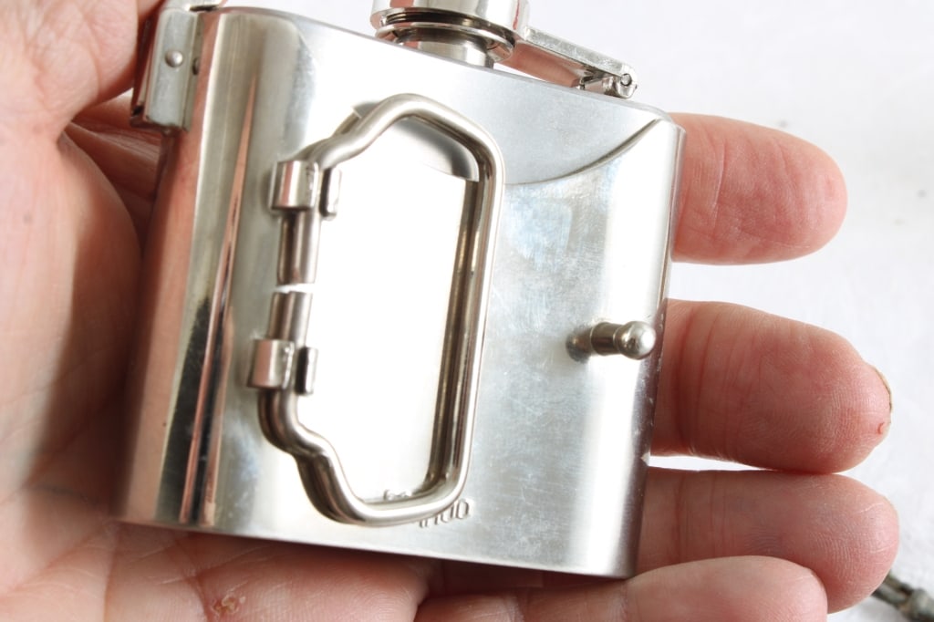 Carroo Flask Belt Buckle, 6 Key Chains & Watch Fob - 12