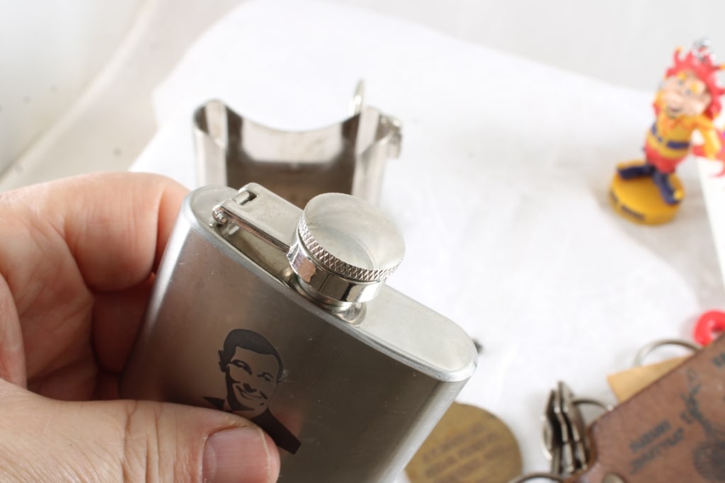 Carroo Flask Belt Buckle, 6 Key Chains & Watch Fob - 15