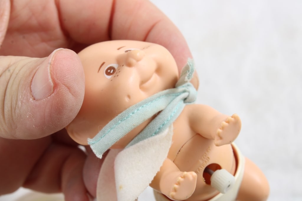 Novelty Toys, Windup Baby & Dollhouse Miniatures - 10