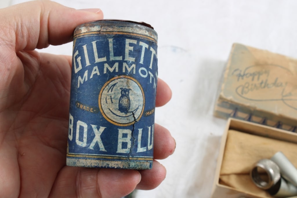 Vintage Advertising Tins & Boxes -Sample Sizes - 19