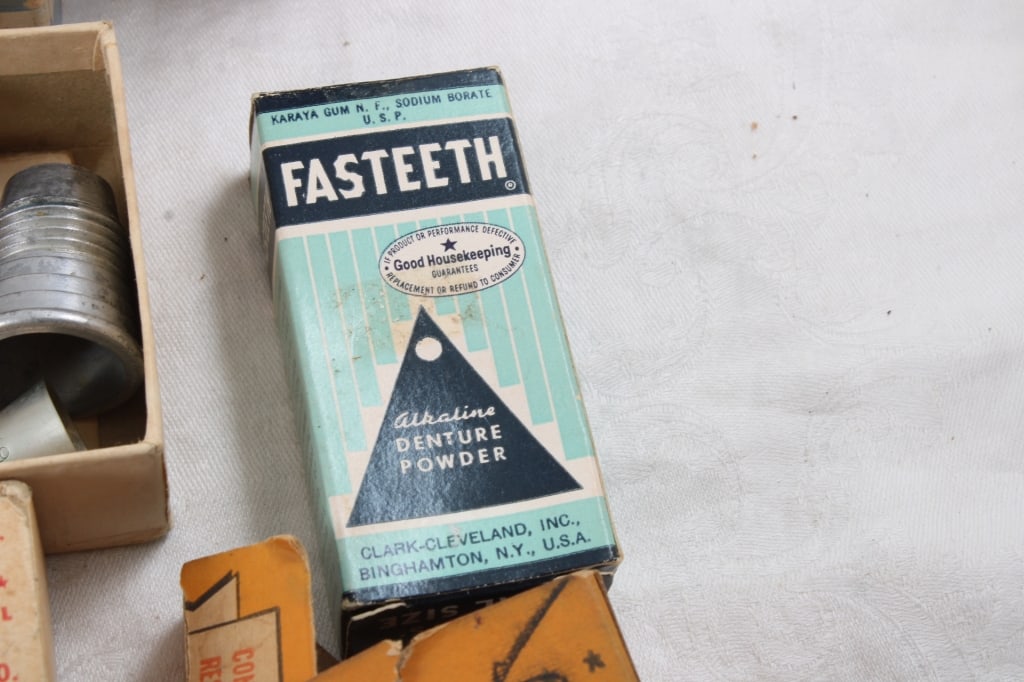 Vintage Advertising Tins & Boxes -Sample Sizes - 7