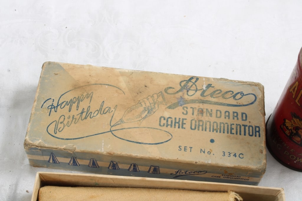 Vintage Advertising Tins & Boxes -Sample Sizes - 9