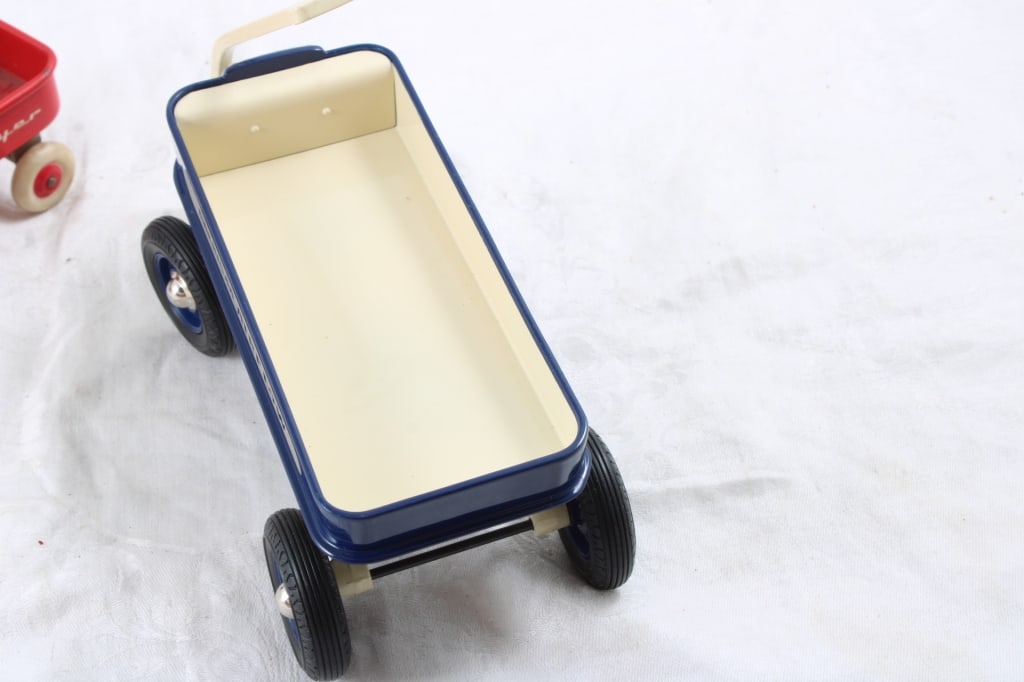 Hallmark Kiddie Car Classics Air Flow Wagon 7" - 3