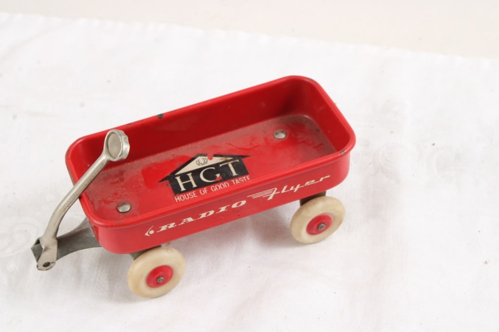 Hallmark Kiddie Car Classics Air Flow Wagon 7" - 9