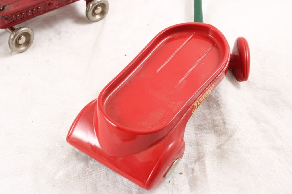 Cast Iron Express Flyer & Hallmark Scamp Wagons - 4
