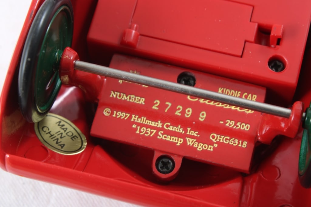 Cast Iron Express Flyer & Hallmark Scamp Wagons - 7