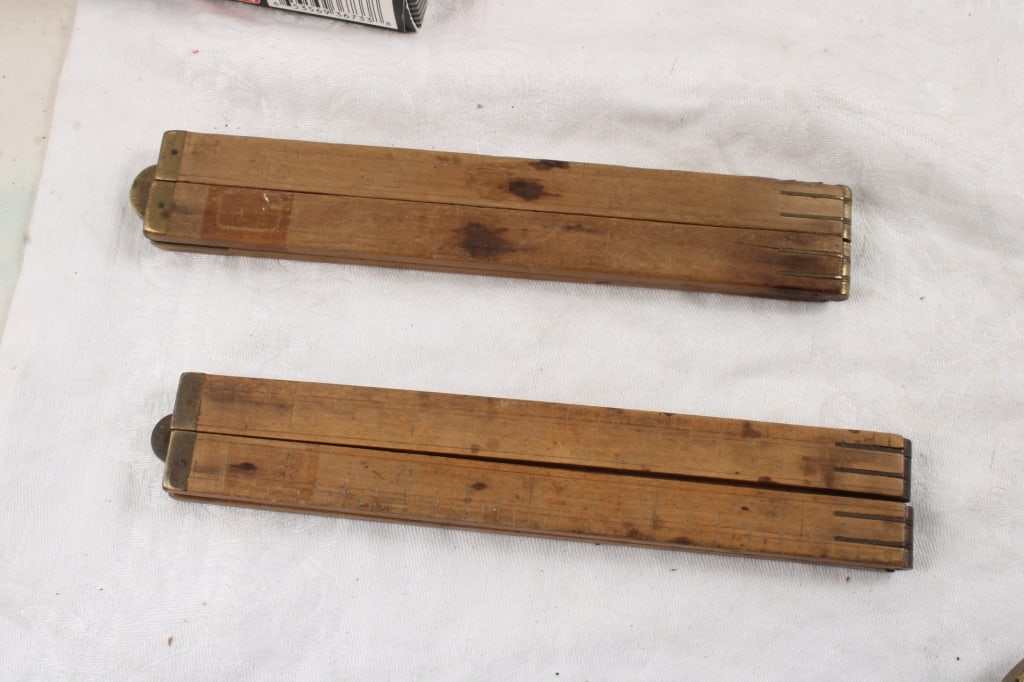MN Utility Plate, Hesston Rodeo Buckles & More - 8