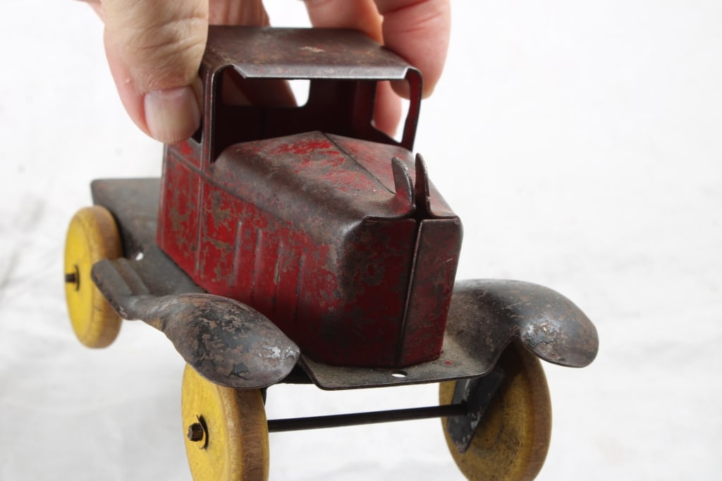 1930's Girard Pressed Steel Delivery Truck 12" - 11