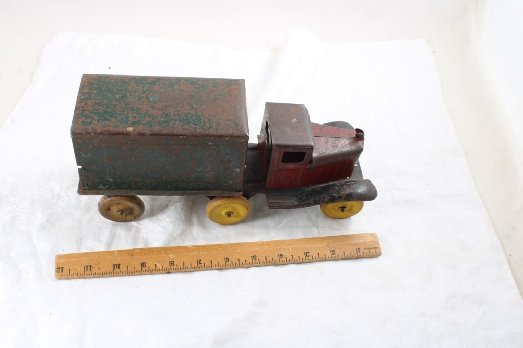 1930's Girard Pressed Steel Delivery Truck 12" - 12