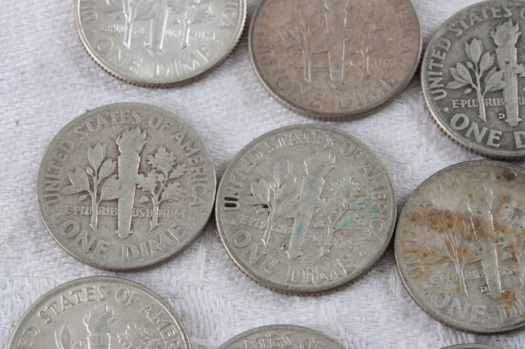 20 Roosevelt Silver Dimes - 17
