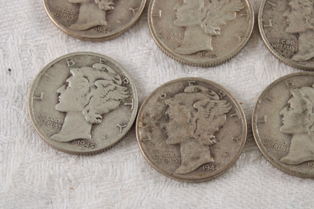 28 Mercury Silver Dimes - 16