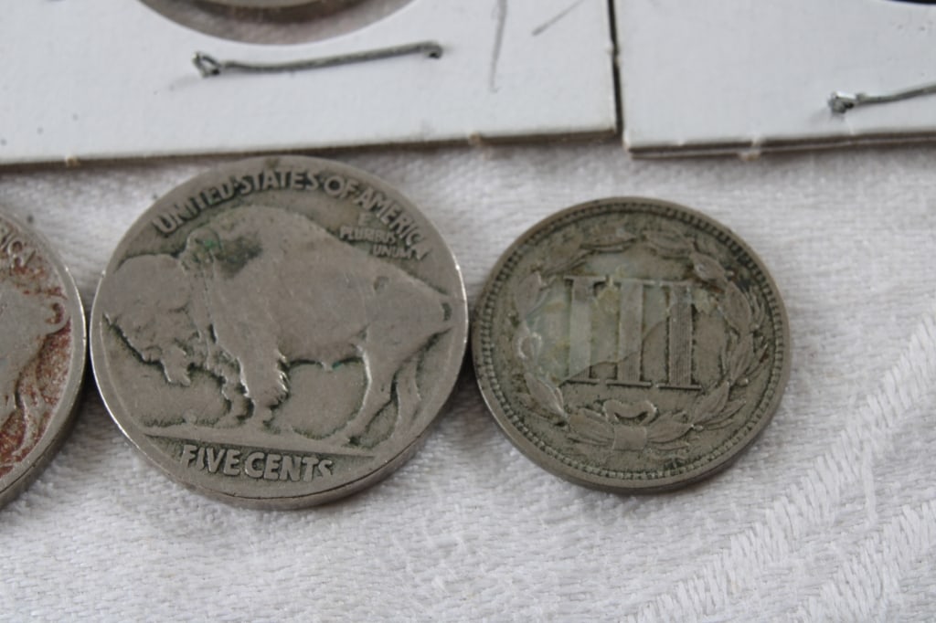 29 Buffalo Nickels & 1866 3 Cent Nickel - 17