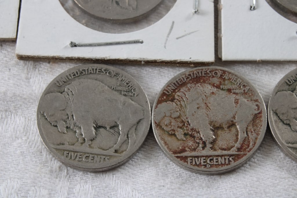 29 Buffalo Nickels & 1866 3 Cent Nickel - 18
