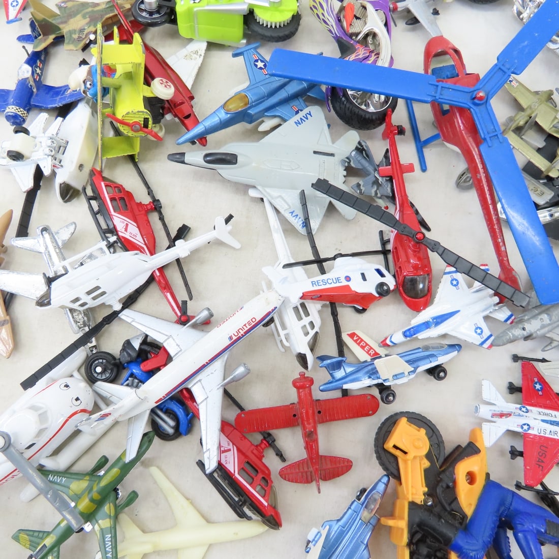 Matchbox, ERTL and Other Diecast Planes & Vehicles - 7