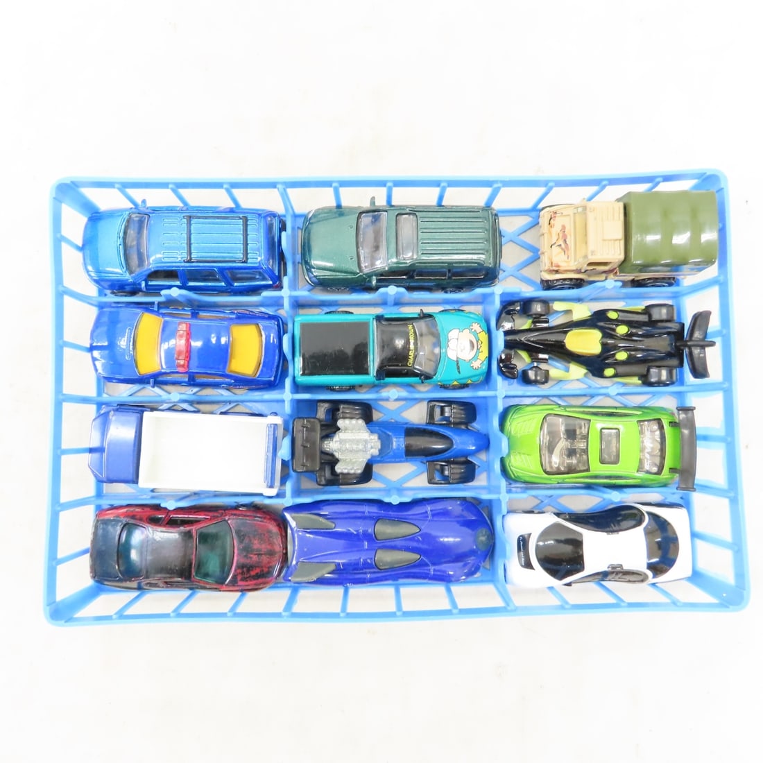 70+ Diecast cars in 2 Cases, Matchbox Gas Station - 7