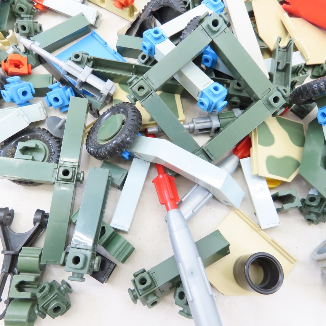 Fisher Price Construx Figures & parts, Lanard Tank - 15