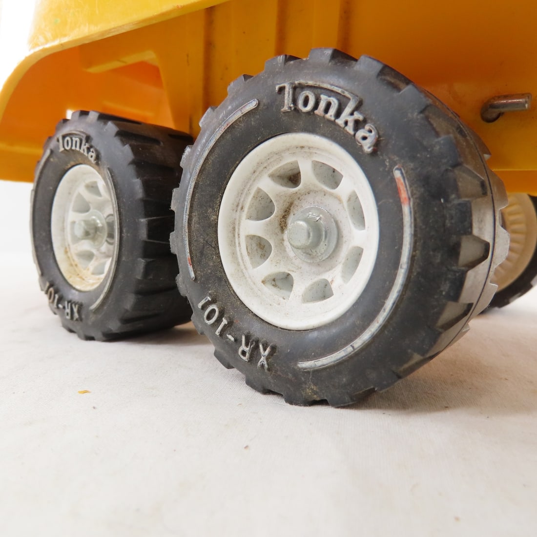 Vintage Tonka Super Tanker Pressed Steel & Plastic - 15