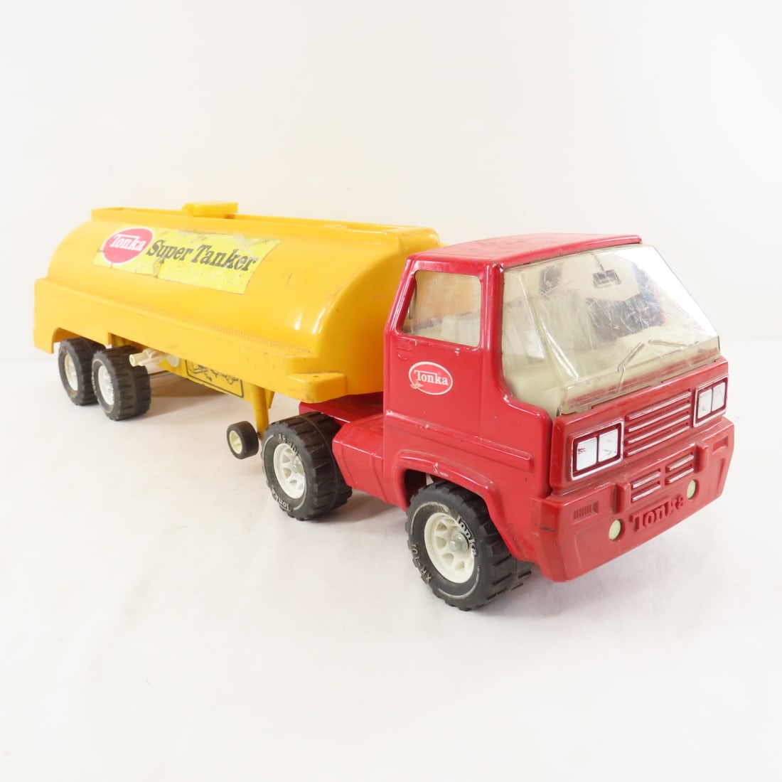 Vintage Tonka Super Tanker Pressed Steel & Plastic - 7