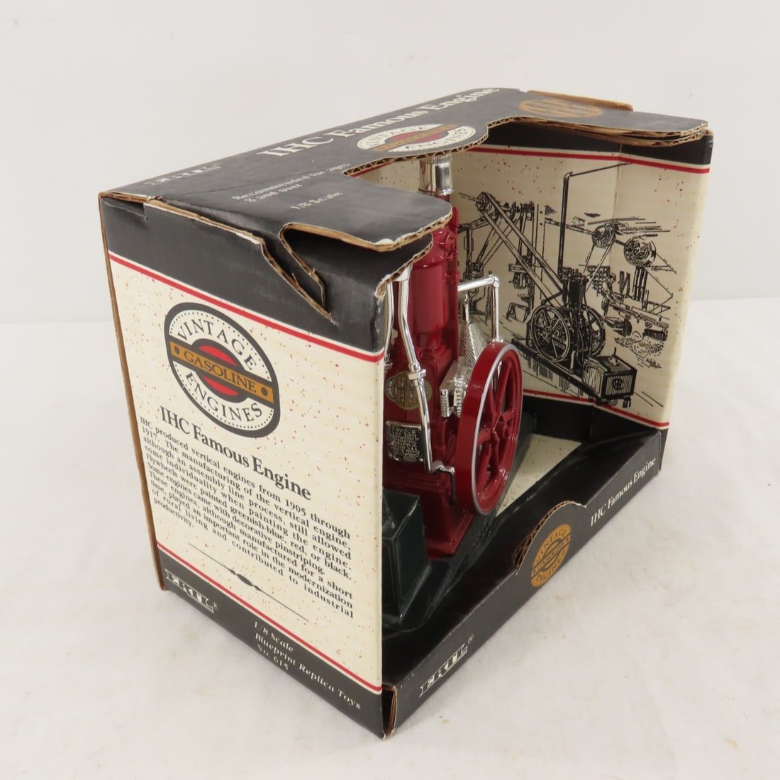 ERTL 1:8 Scale IHC Famous Engine Limited Edition - 5