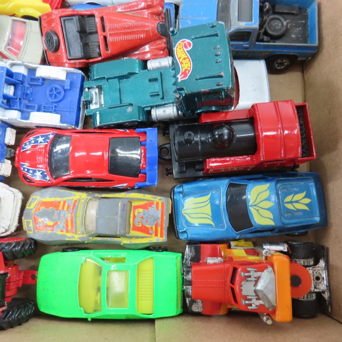 40+ Vintage Diecast Cars, Trucks & Other Vehicles - 7