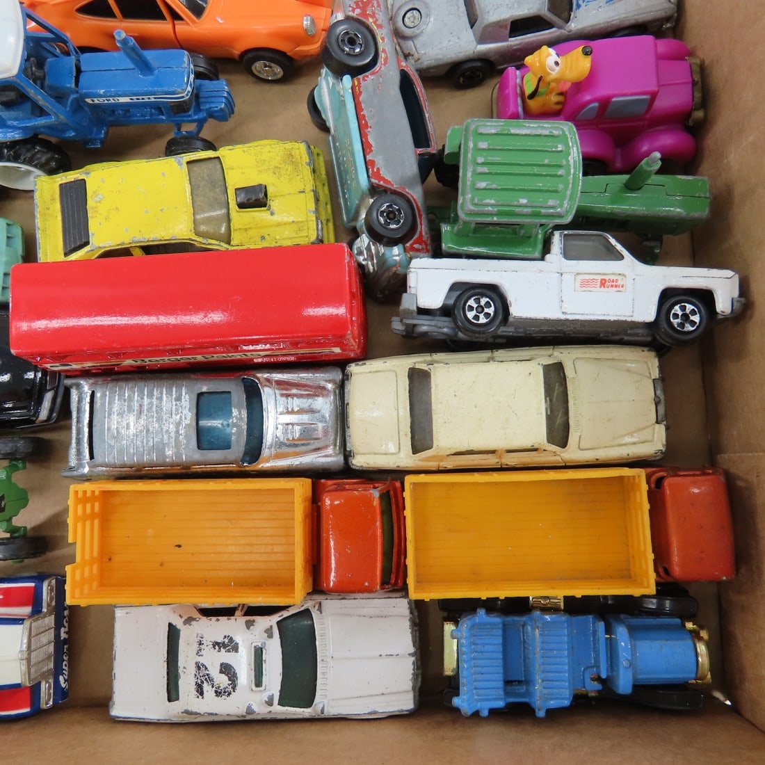 40+ Vintage Diecast Cars, Trucks & Other Vehicles - 3