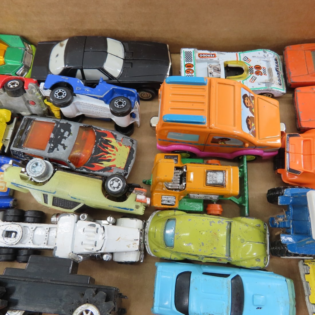 40+ Vintage Diecast Cars, Trucks & Other Vehicles - 4