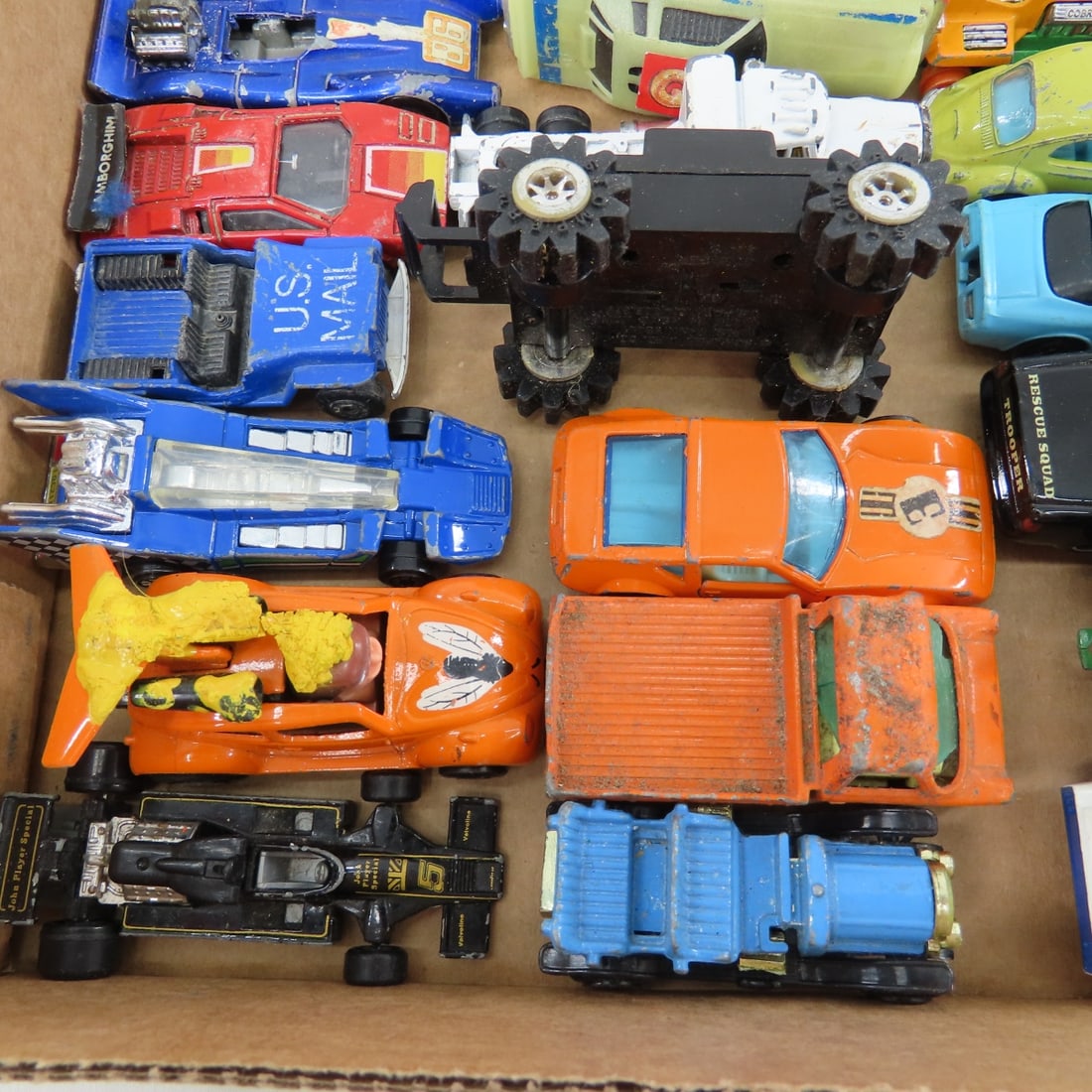 40+ Vintage Diecast Cars, Trucks & Other Vehicles - 7