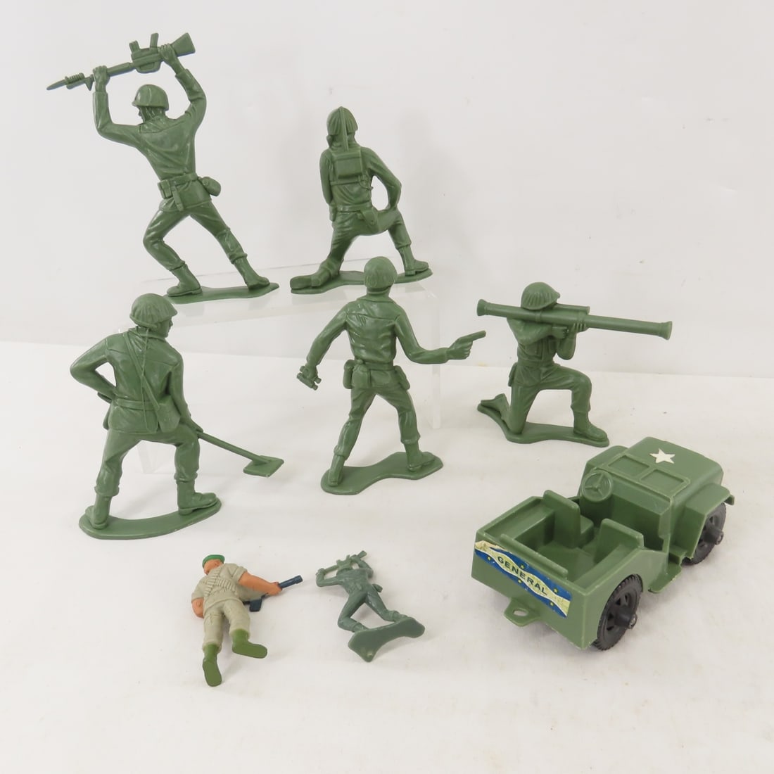 Vintage Marx & Other Cowboys, Indians & Army Men - 3