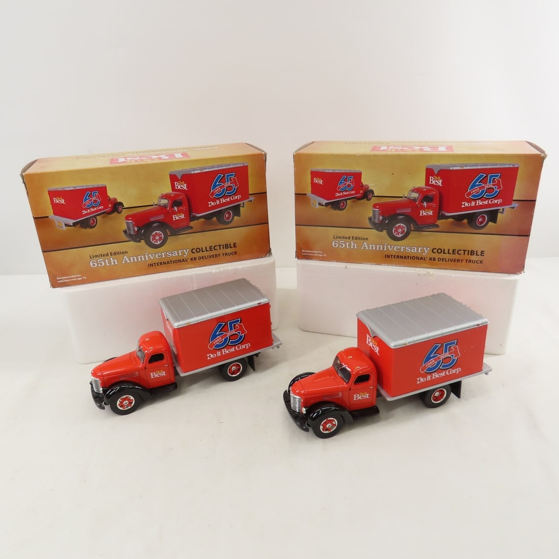 12 ERTL, SpecCast & Other Diecast Trucks, Banks - 2