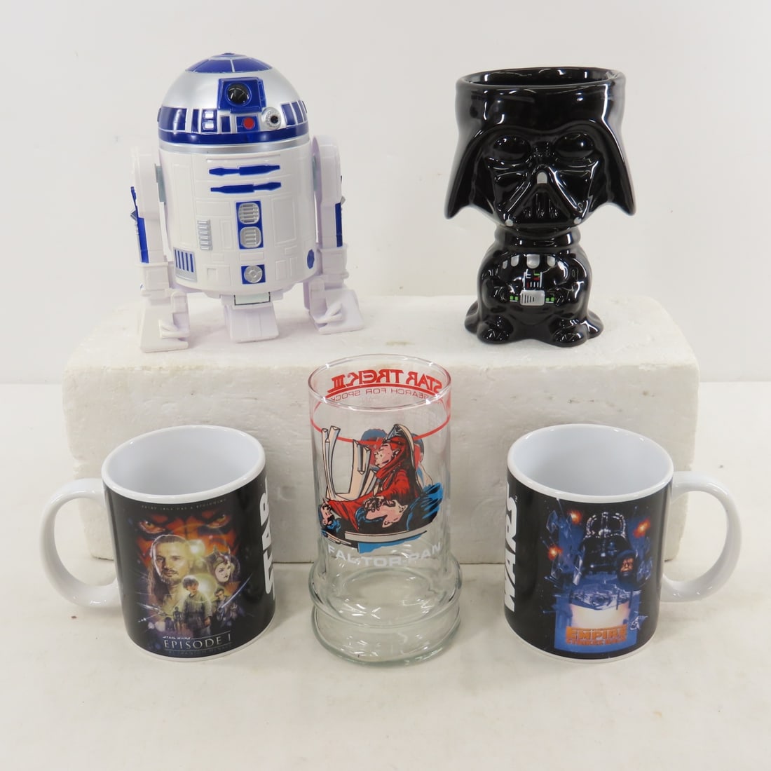 Star Wars Blanket, VHS, Books, Lightsabers & More - 7