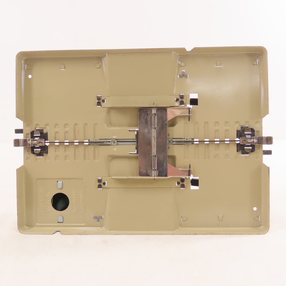 Marklin HO Engine & Cars and Crossing Gate in Box - 5