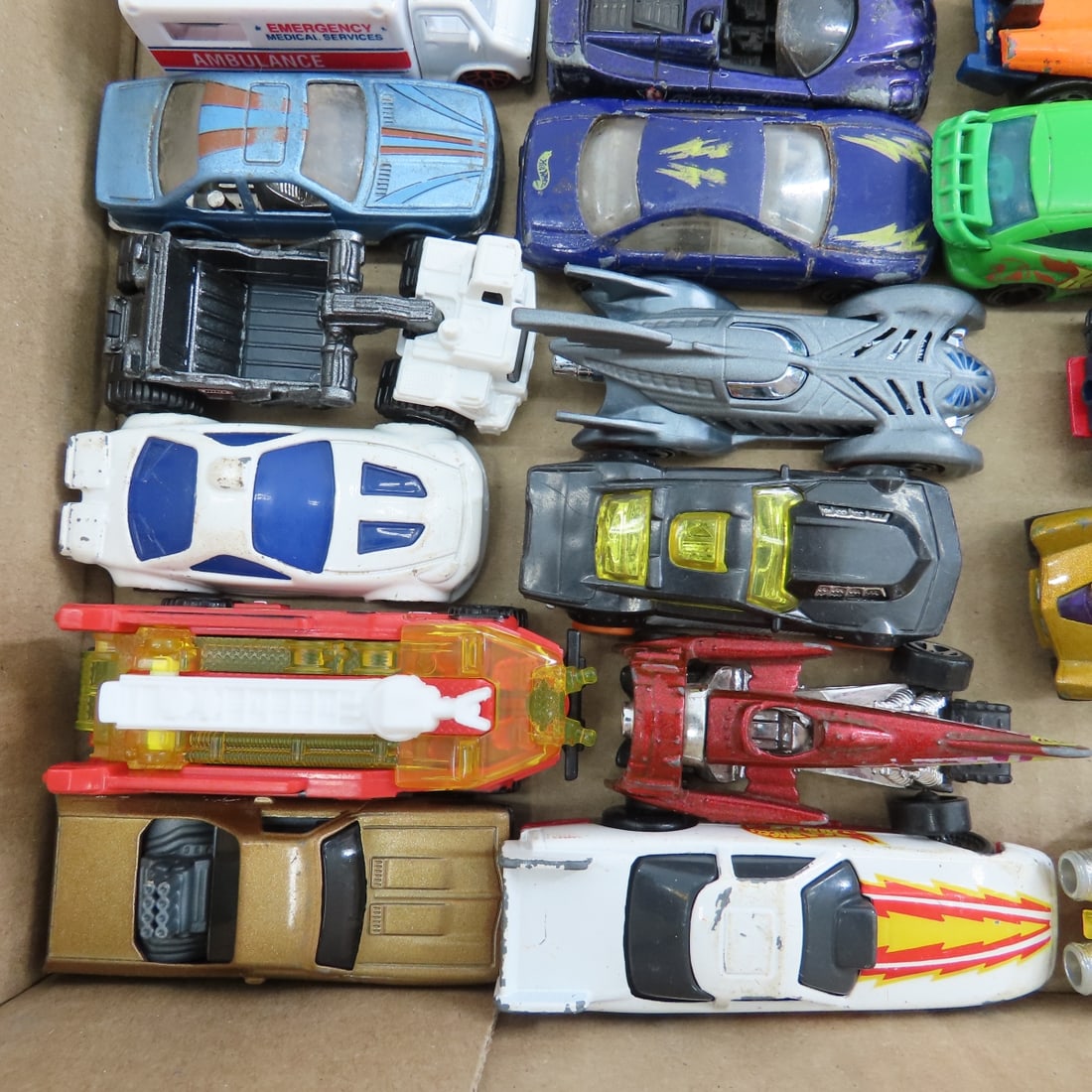 30+ Hot Wheels, Matchbox & Other Diecast Vehicles - 3