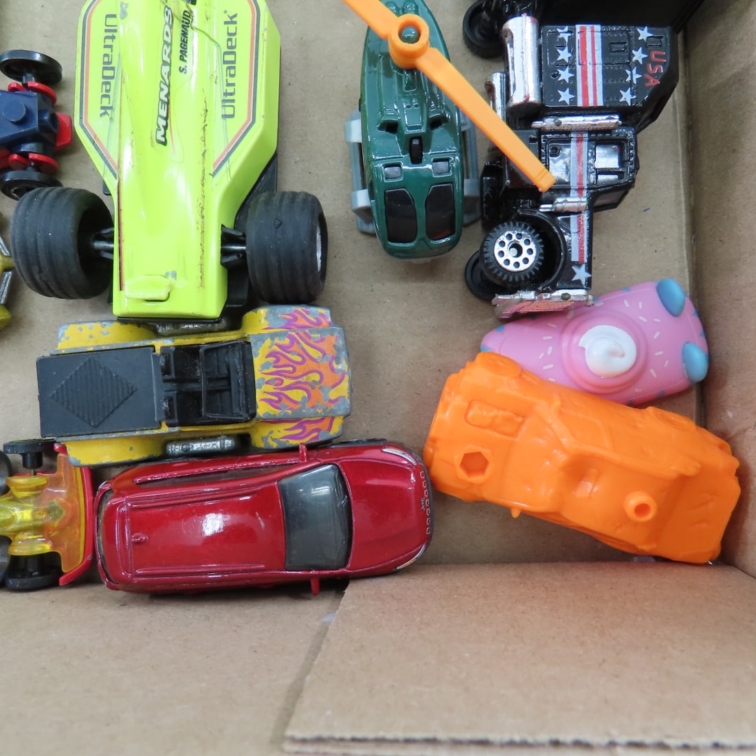 30+ Hot Wheels, Matchbox & Other Diecast Vehicles - 6