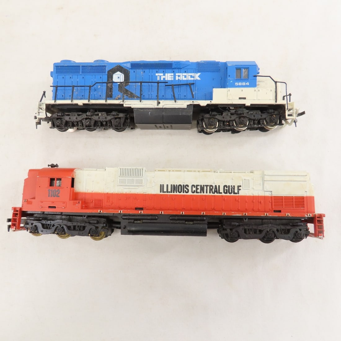 The Rock and IC Engines and Loose HO Cars - 2