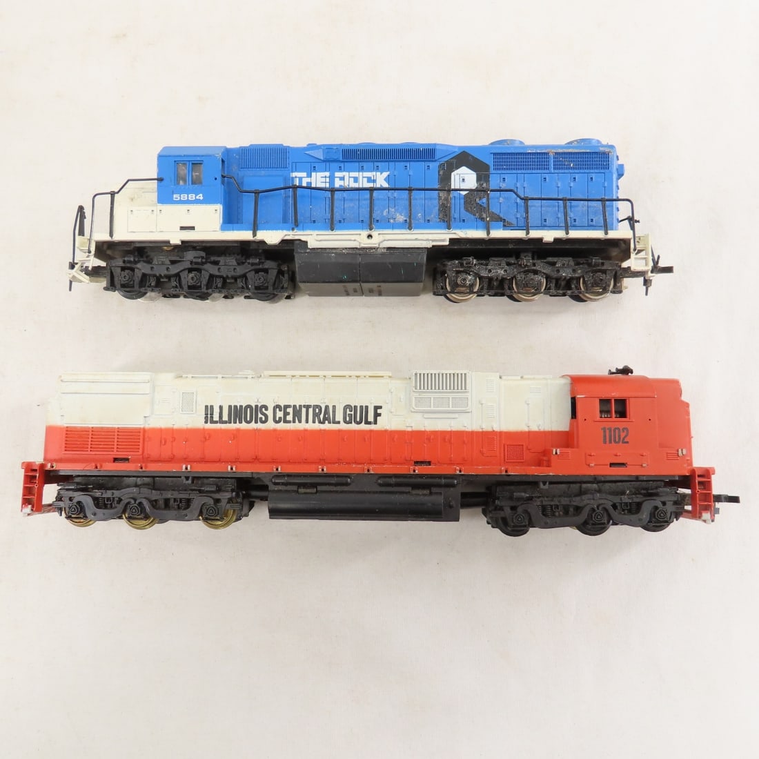 The Rock and IC Engines and Loose HO Cars - 3