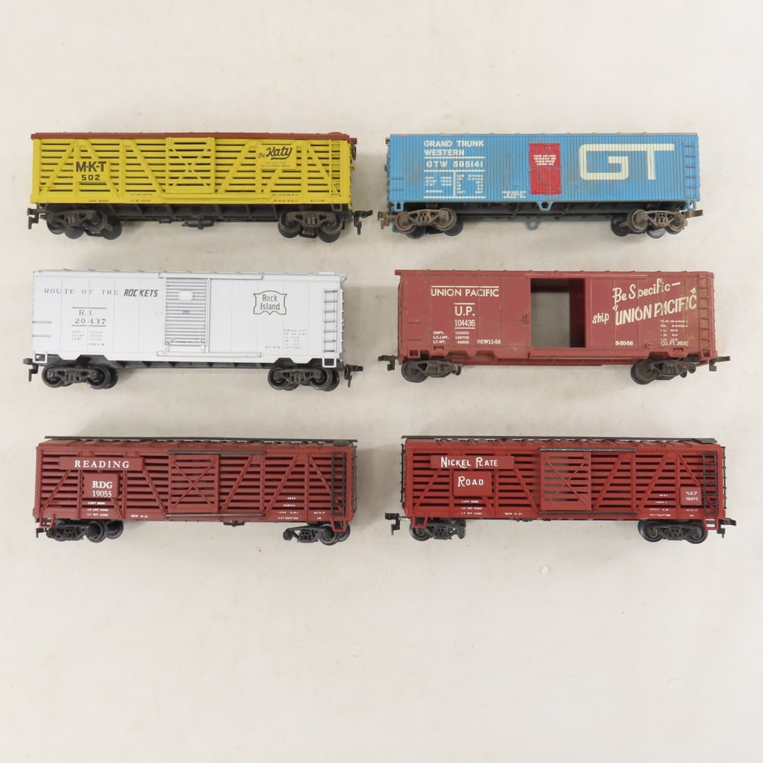 The Rock and IC Engines and Loose HO Cars - 9