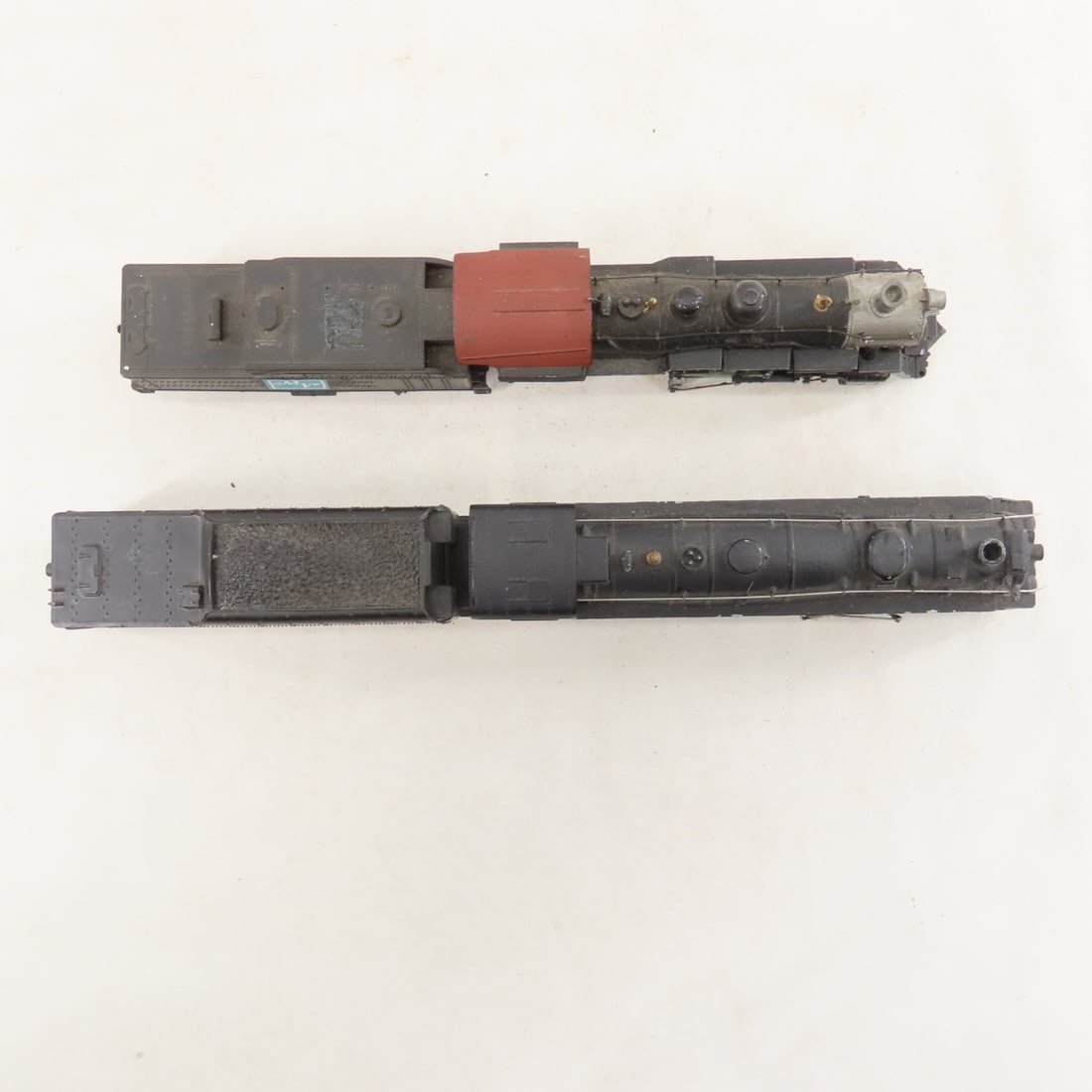 7 HO Scale Steam Engines & 5 Tenders - 9